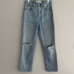 Aritzia Denim Forum Joni High Rise Loose Distressed Jeans  Size 24
